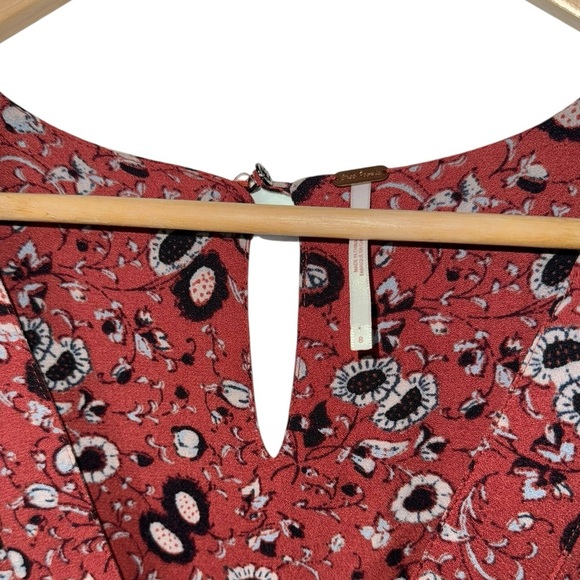 FREE PEOPLE | Some Like It Hot Jumpsuit size 8 - Picture 6 of 8